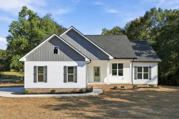 210 Lakeview Drive, Mayo, SC 29368