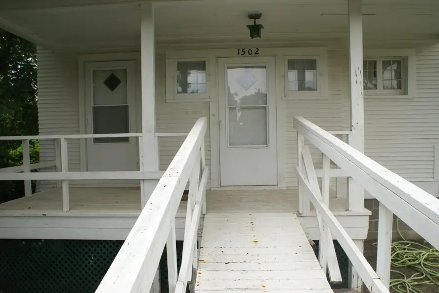 1502 S Grant Street, Aberdeen, SD 57401 - #3