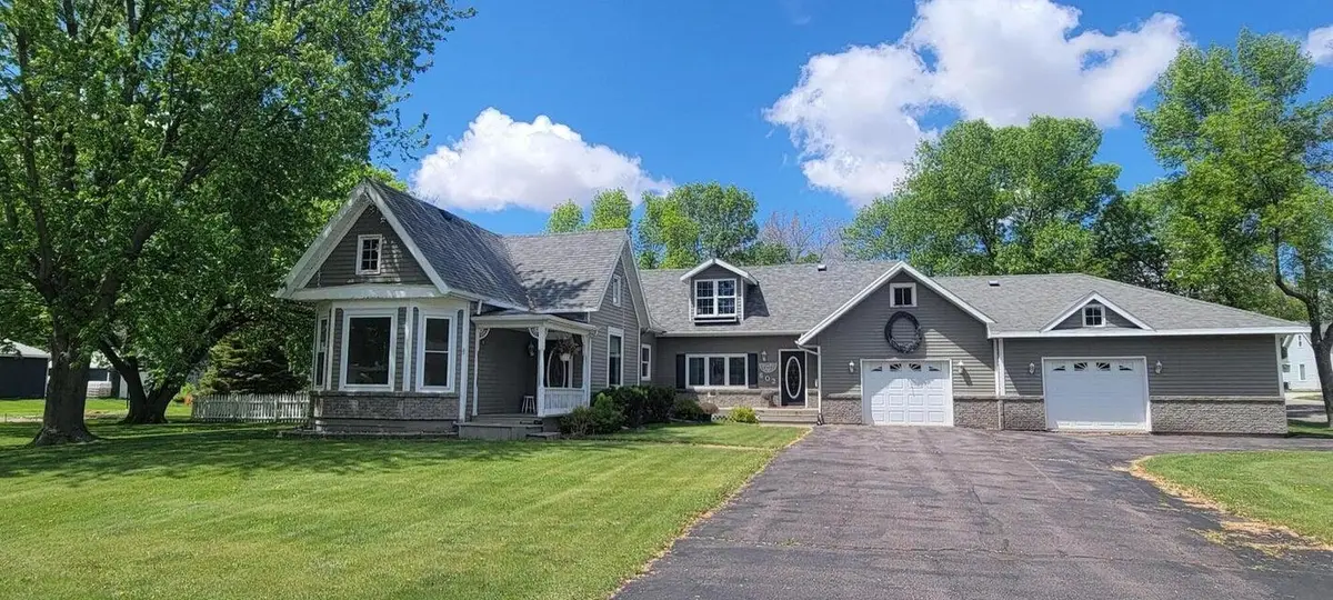 602 N 4th Street, Groton, SD 57445 - #1