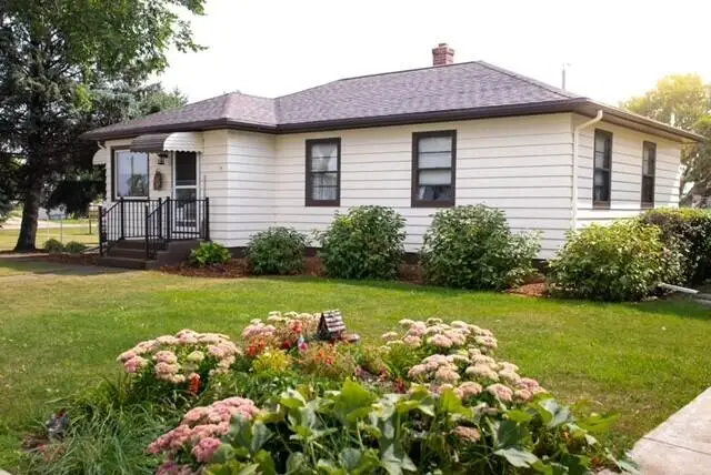 1315 Court Street, Faulkton, SD 57438 - #1