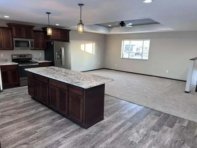 1127 NE 34th Avenue, Aberdeen, SD 57401 - #3