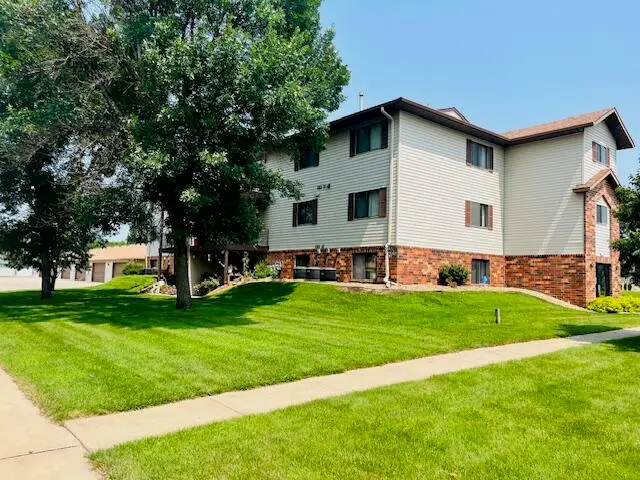 1521 E Melgaard Road, Aberdeen, SD 57401 - #1