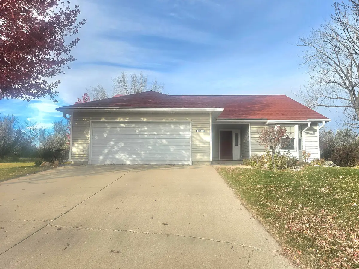 1204 Willow Drive, Aberdeen, SD 57401 - #1