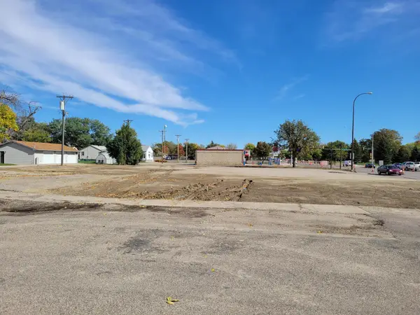 1111A/1115 SE 6th Avenue, Aberdeen, SD 57401