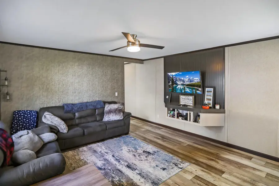 13601 387th Avenue, Aberdeen, SD 57401 - #2