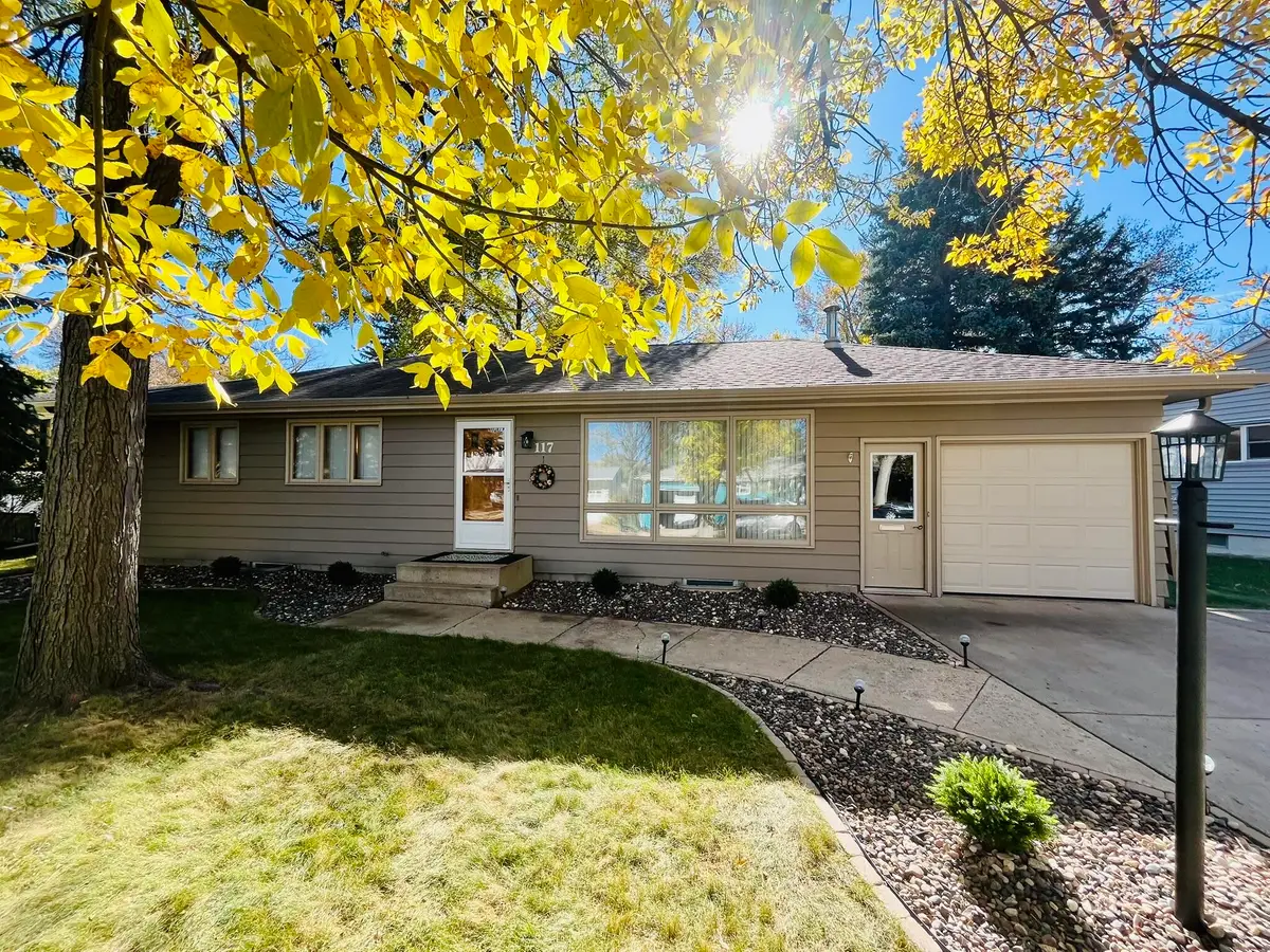 117 Elizabeth Drive, Aberdeen, SD 57401 - #1