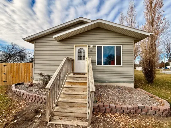 34 1st Avenue, Mellette, SD 57461