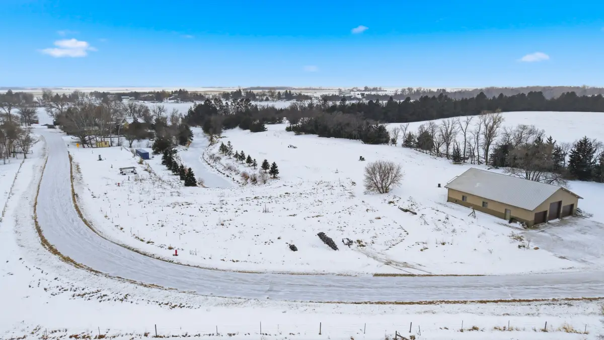 379511 N Shore Drive, Aberdeen, SD 57401 - #1