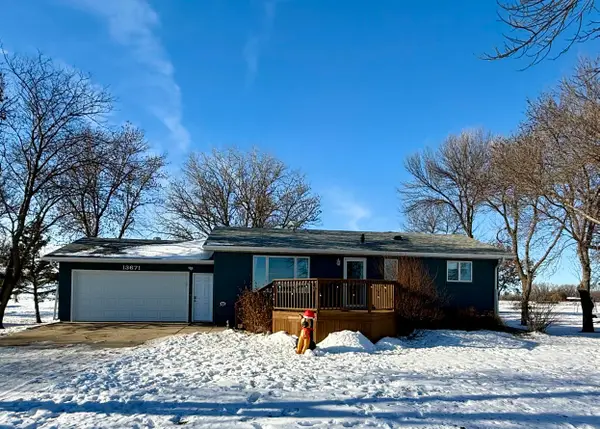 13671 387th Avenue, Aberdeen, SD 57401