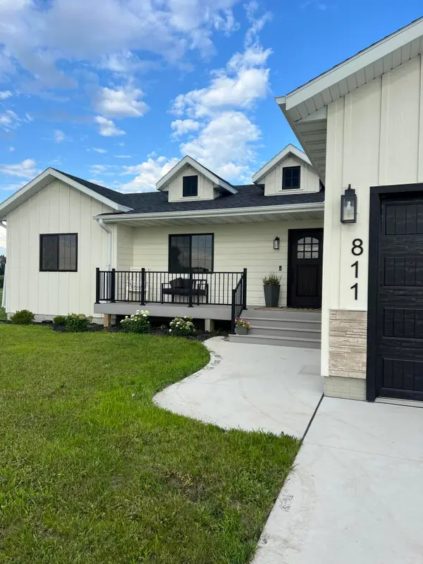 811 S Ibis Street, Aberdeen, SD 57401