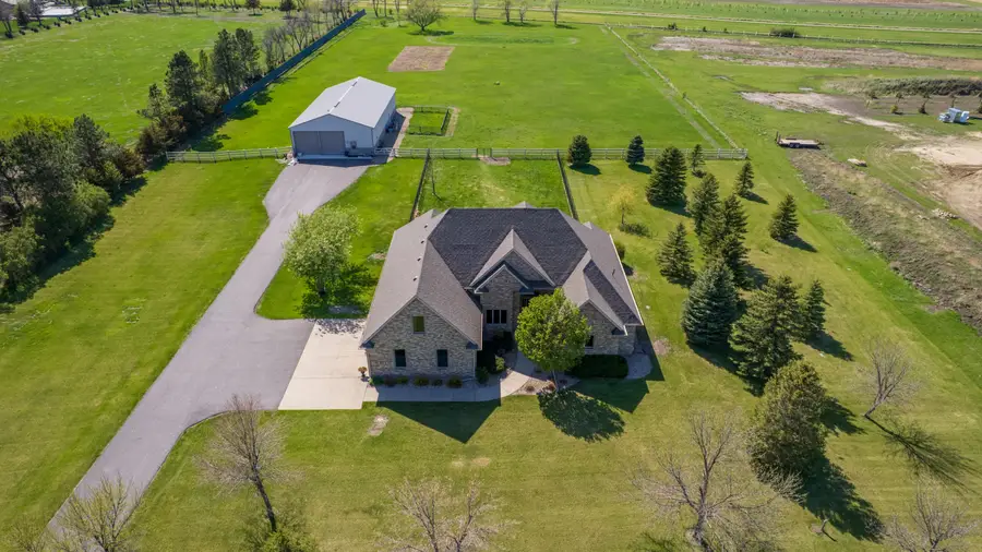 2955 N Roosevelt Street, Aberdeen, SD 57401 - #2