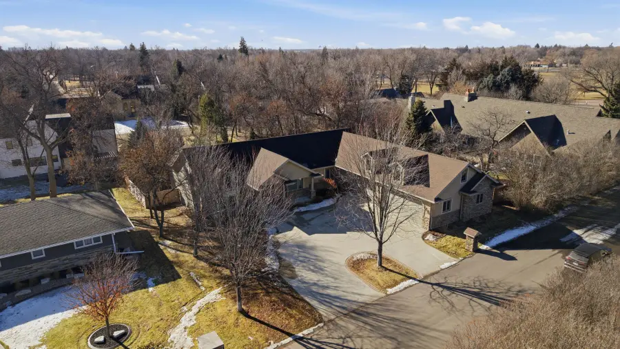 6 Lilac Lane, Aberdeen, SD 57401 - #2