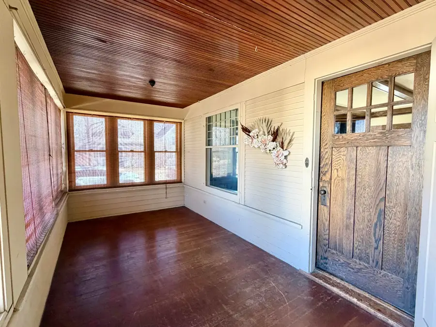 226 SE 7th Avenue, Aberdeen, SD 57401 - #2