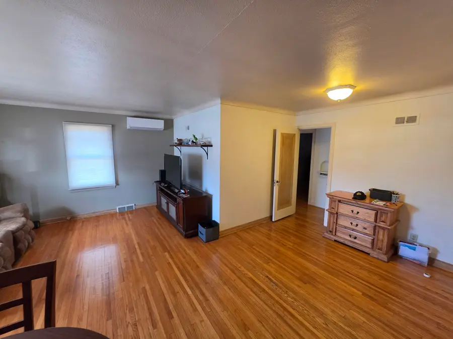 1423 S 1st Street, Aberdeen, SD 57401 - #3