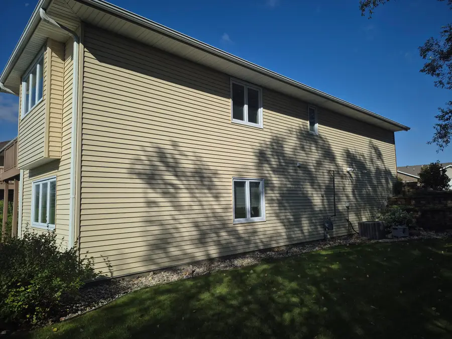 2005 NW 20th Avenue, Aberdeen, SD 57401 - #3