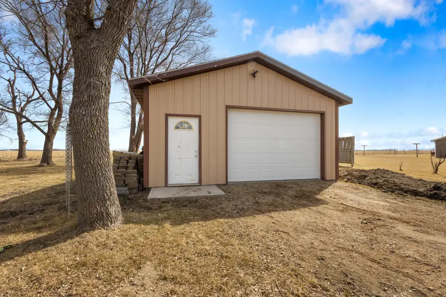 1619 Melgaard Road, Aberdeen, SD 57401 - #3