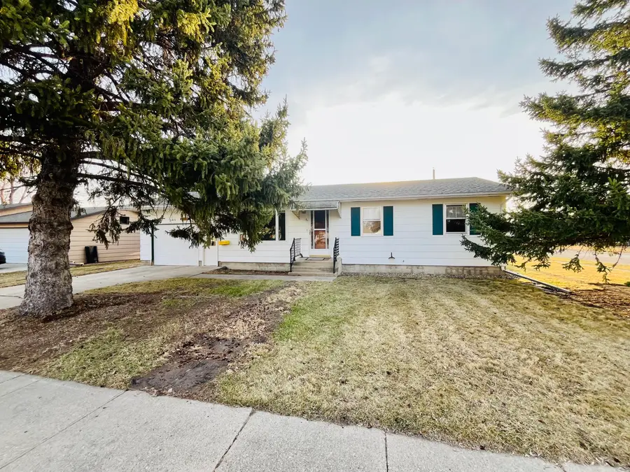 506 Kettering Drive, Aberdeen, SD 57401 - #2