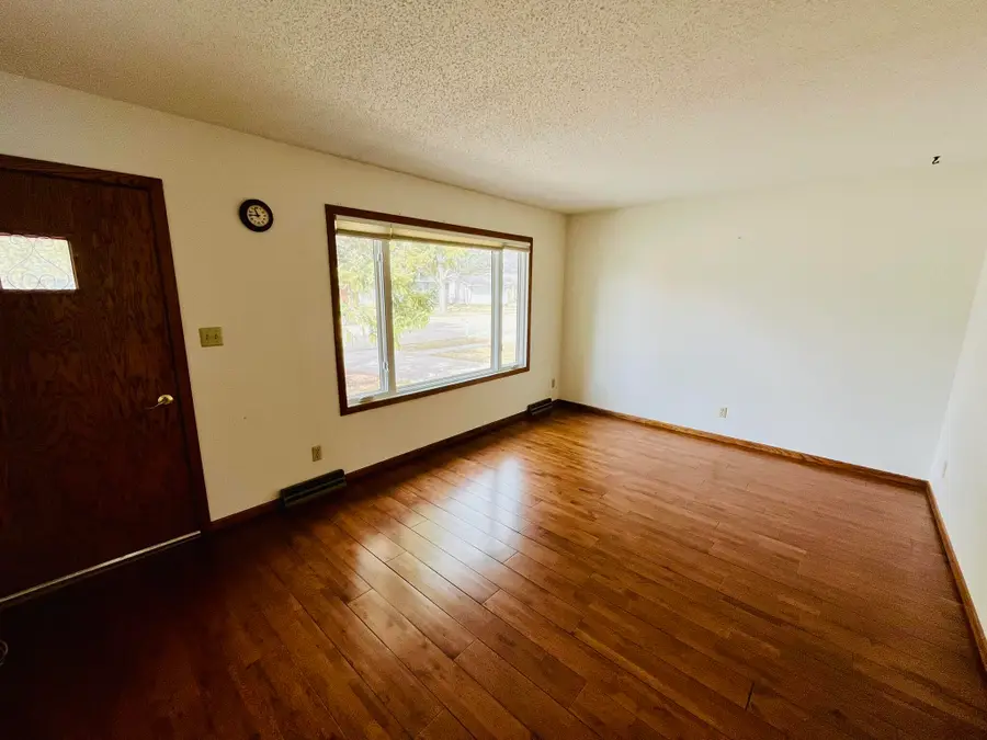 506 Kettering Drive, Aberdeen, SD 57401 - #3