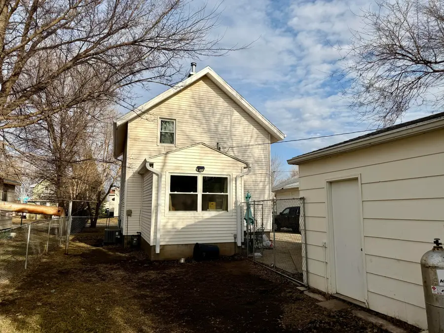 608 S 9th Street, Aberdeen, SD 57401 - #2