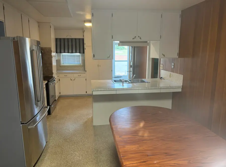 406 11th Street, Eureka, SD 57437 - #3