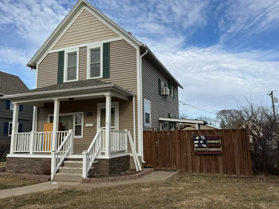 518 N 1st Street, Aberdeen, SD 57401 - #2