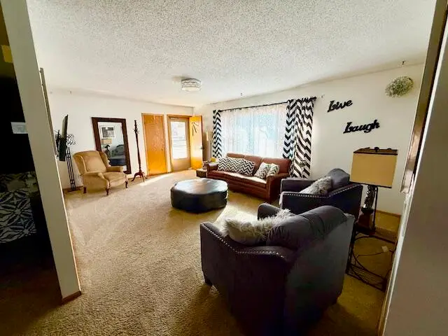 1516 N Dakota Street, Aberdeen, SD 57401 - #3