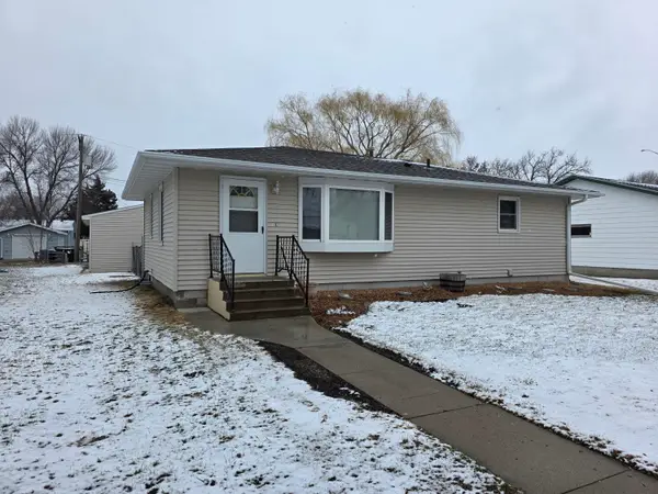 7 S Greenwood Street, Aberdeen, SD 57401