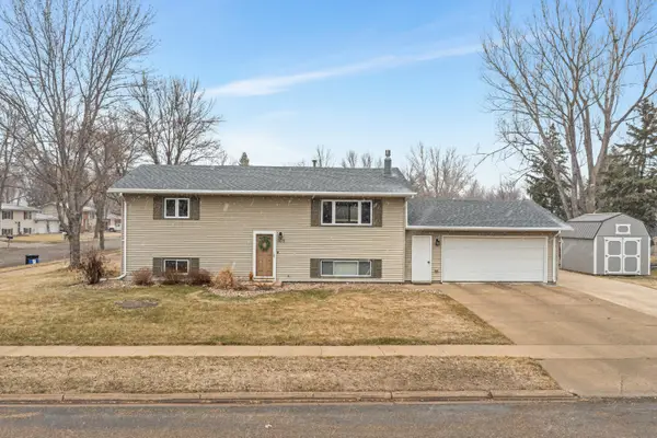2013 14th Avenue, Aberdeen, SD 57401