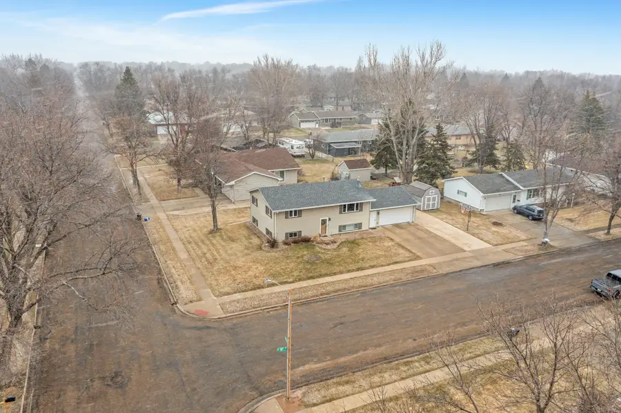 2013 14th Avenue, Aberdeen, SD 57401 - #3