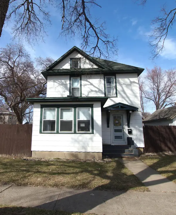 413 SE 8th Avenue, Aberdeen, SD 57401