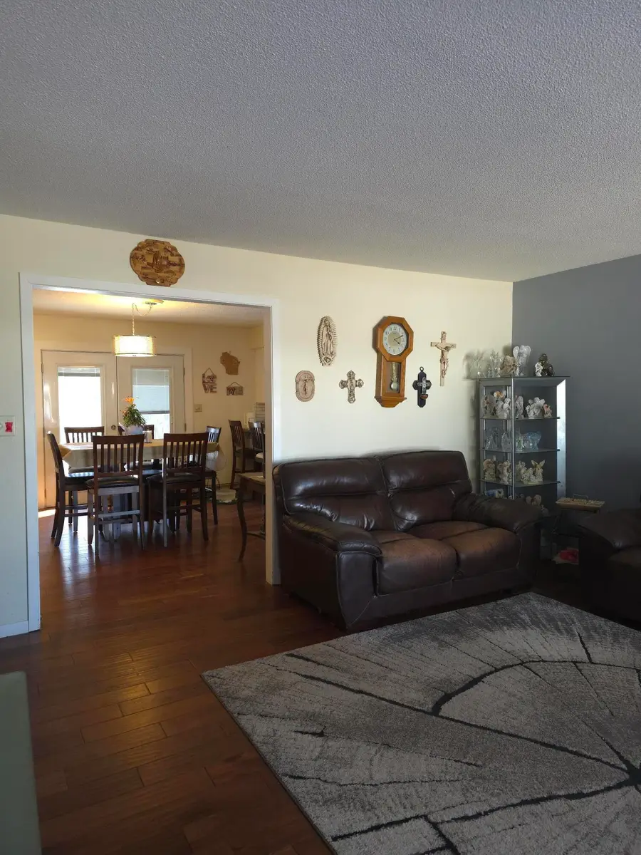 626 NE 16th Avenue, Aberdeen, SD 57401 - #3