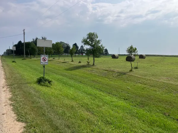 2911 24th Avenue, Aberdeen, SD 57401