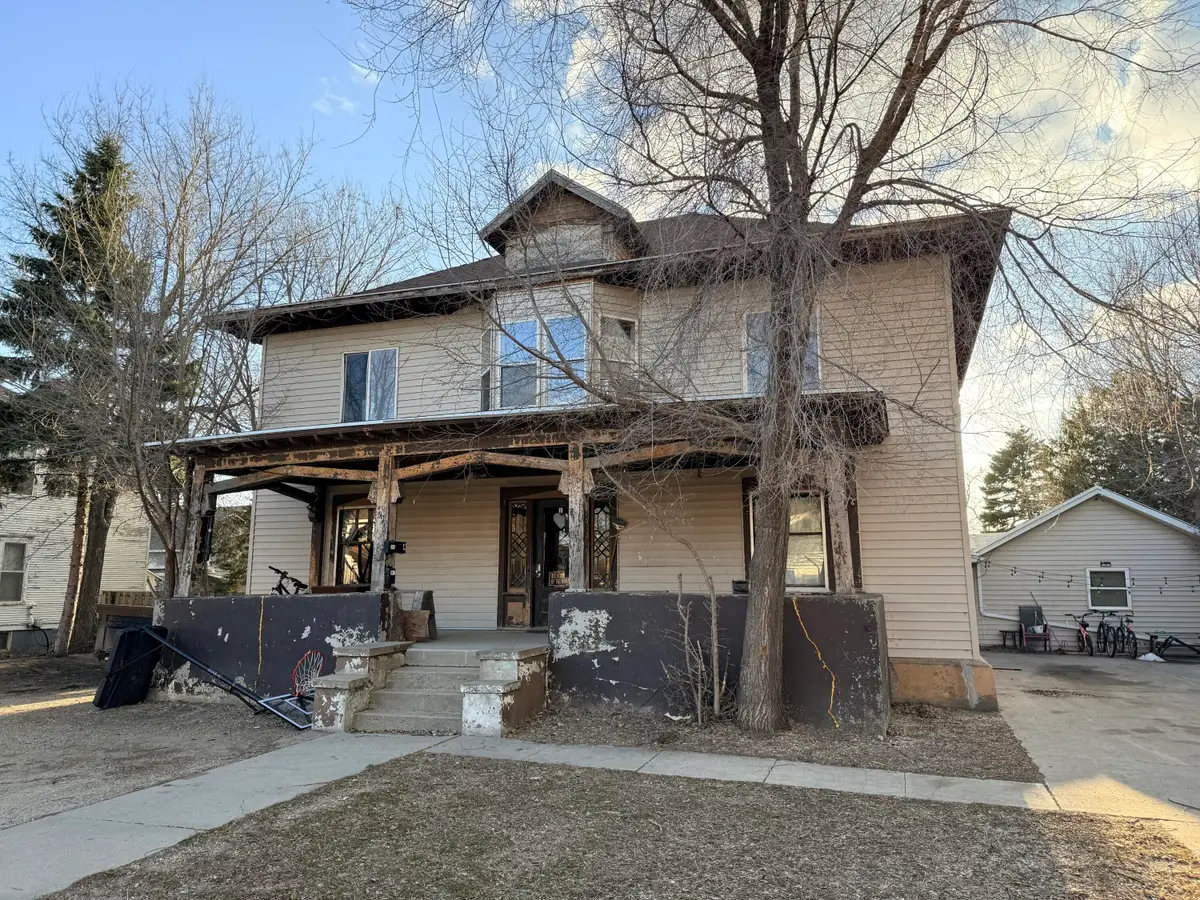 920 S Washington Street, Aberdeen, SD 57401 - #1