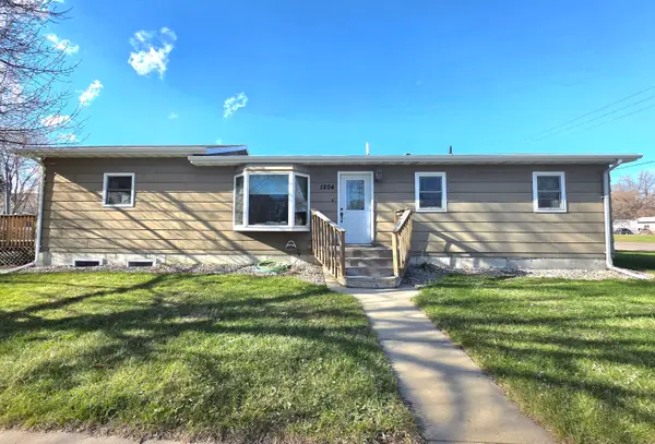 1204 SW 8th Avenue, Aberdeen, SD 57401