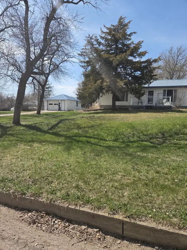 704 13th Avenue, Britton, SD 57430