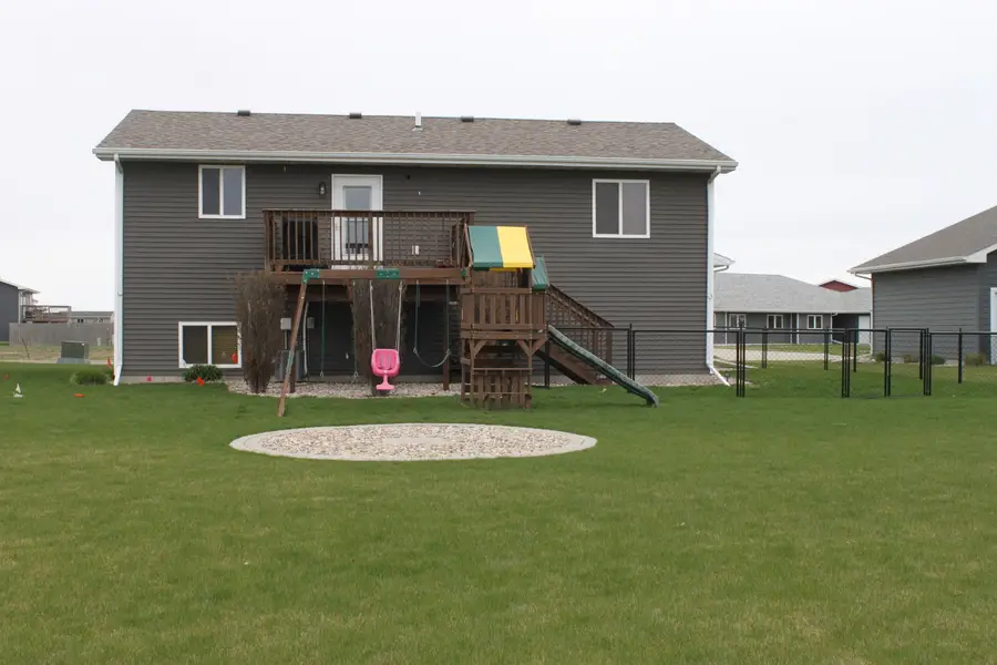 2213 S Merton Street, Aberdeen, SD 57401 - #3