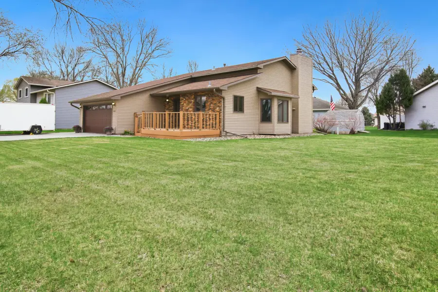 1247 Casper Avenue, Aberdeen, SD 57401 - #2