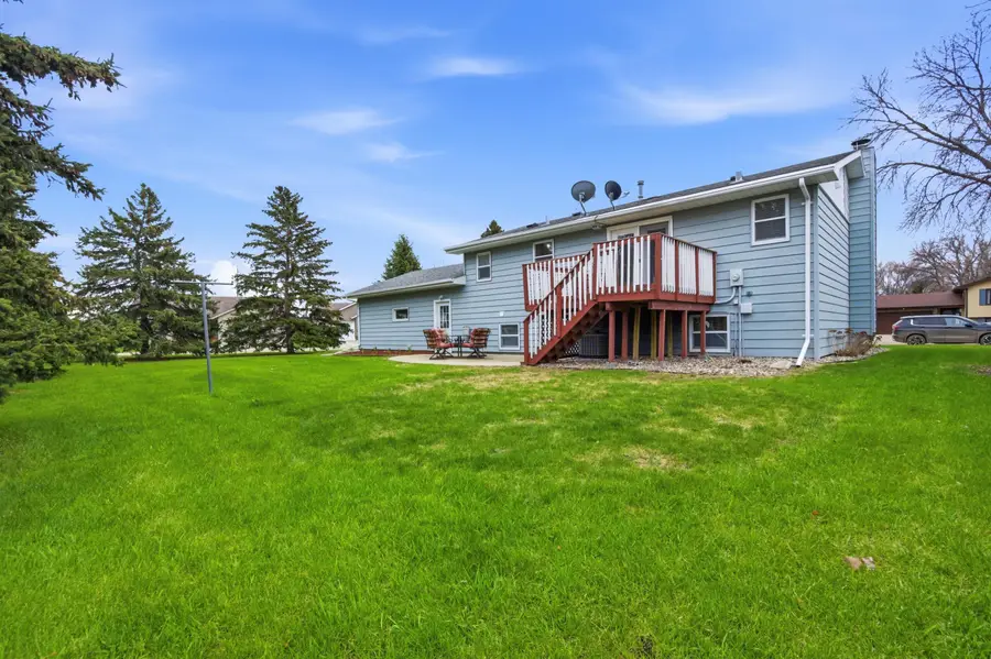 1243 NE Apollo Avenue, Aberdeen, SD 57401 - #3