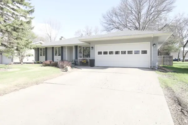 626 NE 16th Avenue, Aberdeen, SD 57401