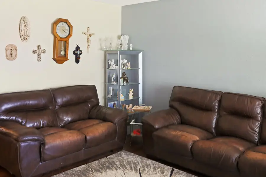 626 NE 16th Avenue, Aberdeen, SD 57401 - #2
