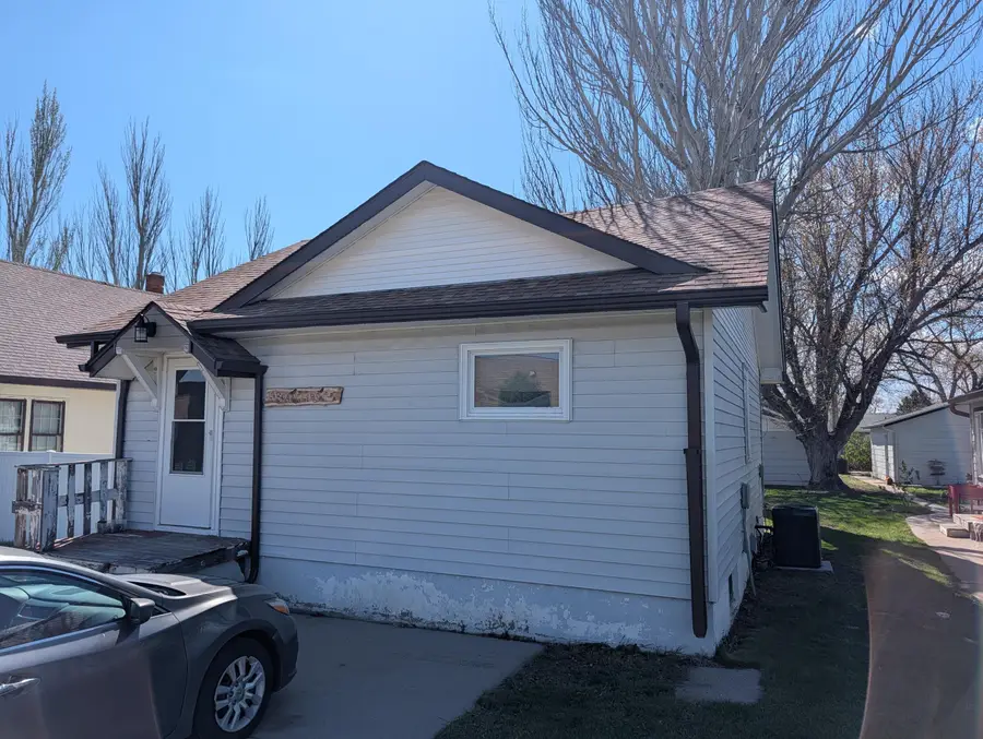 1105 N Main Street, Mobridge, SD 57601 - #2