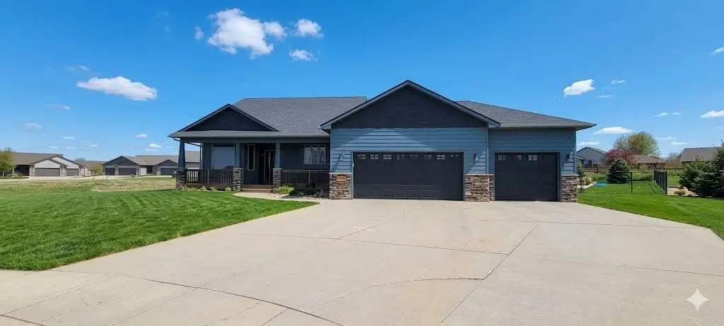 2401 E Baxter Circle, Sioux Falls, SD 57104 - #1