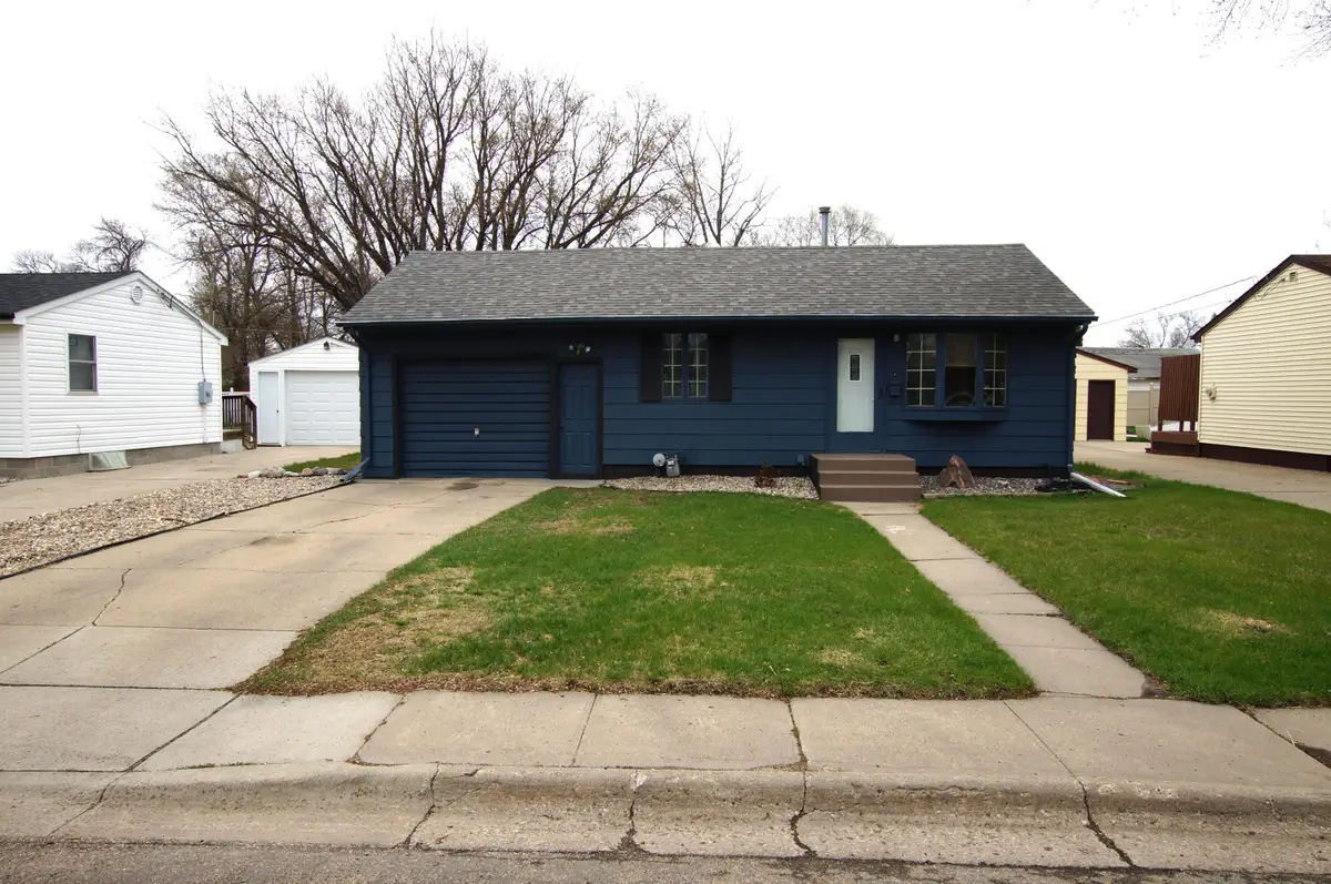 911 S Aldrich Street, Aberdeen, SD 57401 - #1