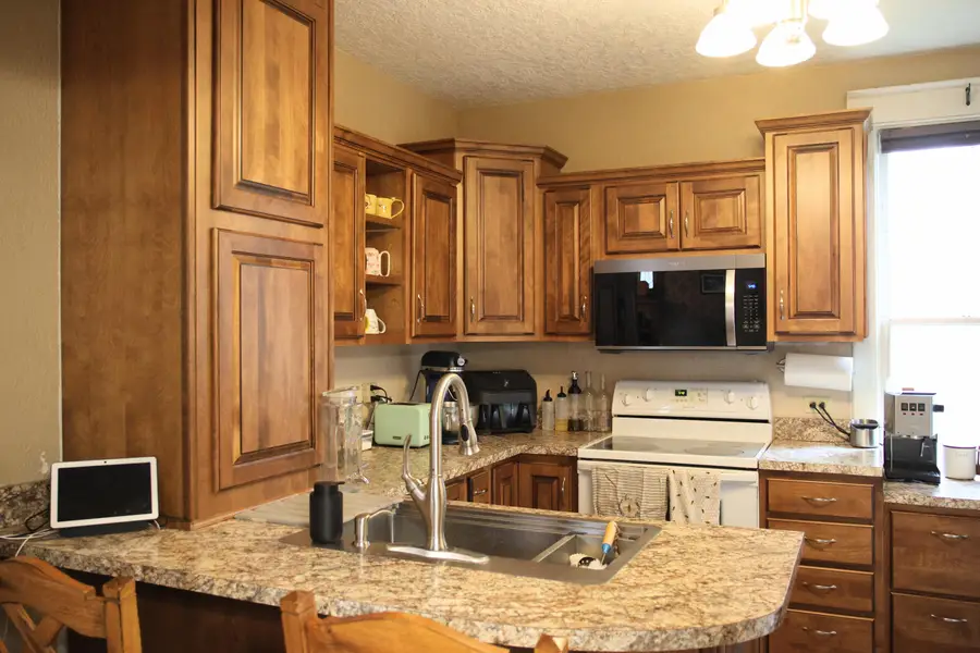 720 S Kline Street, Aberdeen, SD 57401 - #3