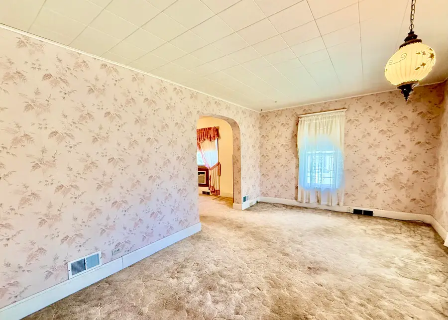 812 SW 3rd Avenue, Aberdeen, SD 57401 - #3
