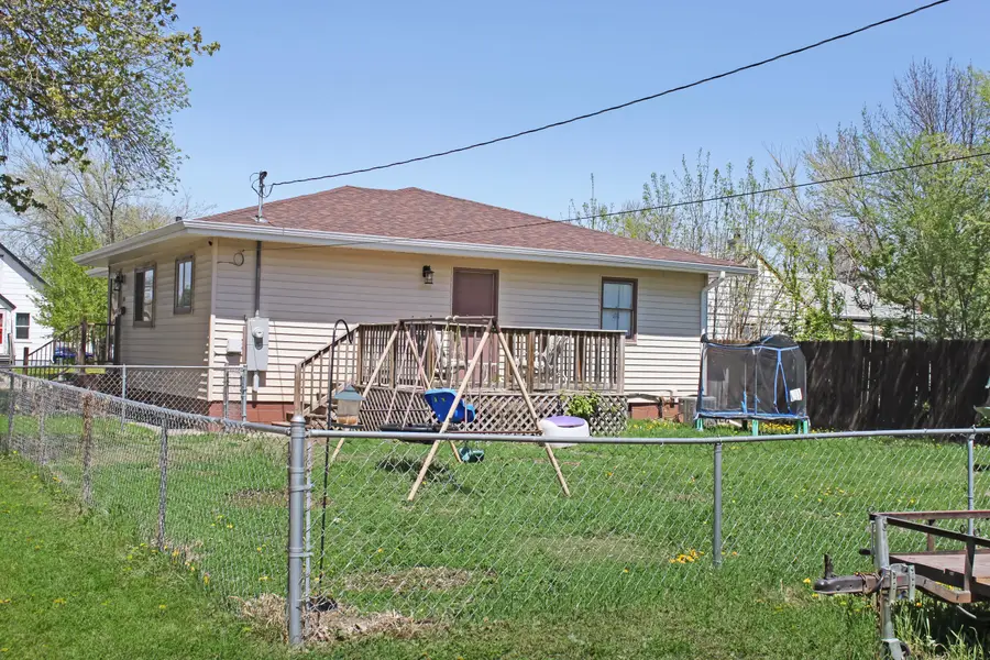 124 N Penn Street, Aberdeen, SD 57401 - #2