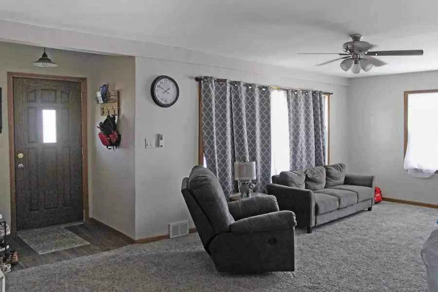 124 N Penn Street, Aberdeen, SD 57401 - #3
