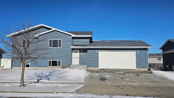 1022 SW 17th Avenue, Aberdeen, SD 57401