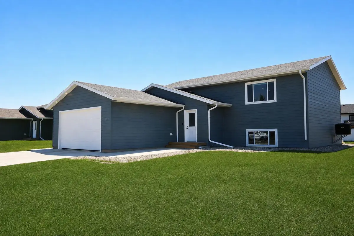 1102 NE 34th Ave Avenue, Aberdeen, SD 57401 - #1