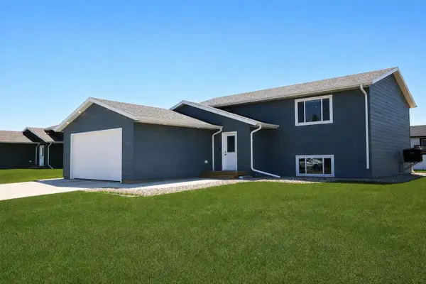 1102 NE 34th Ave Avenue, Aberdeen, SD 57401